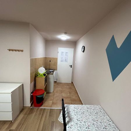 Ferienwohnung Jo Minosegu Lakasok Kivalo Kozlekedes Mellett Budapest Exterior foto