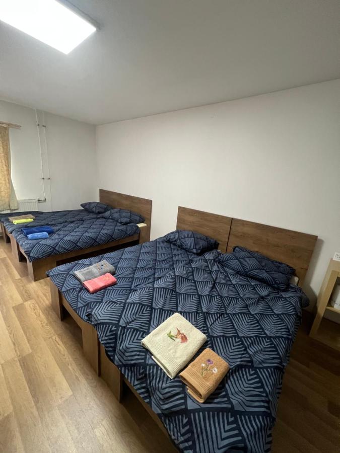 Ferienwohnung Jo Minosegu Lakasok Kivalo Kozlekedes Mellett Budapest Exterior foto